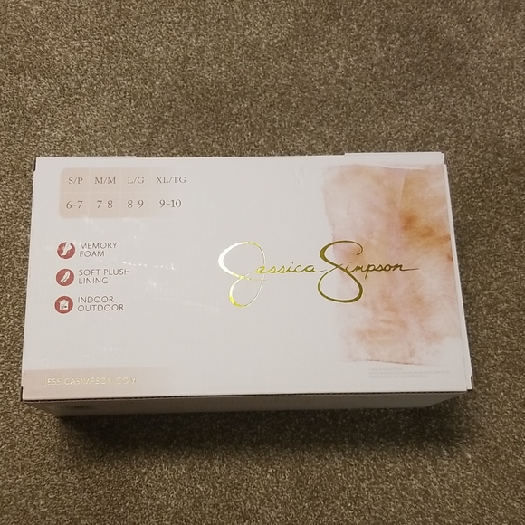 Pink Memory Foam Slippers - Picture 3 of 7